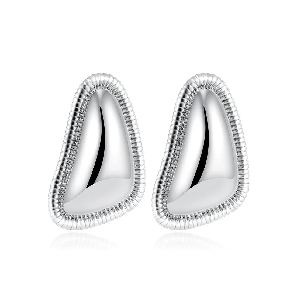 Pendientes de tuerca triangulares irregulares vintage para mujer – Pendientes geométricos gruesos de acero inoxidable, chapados en oro de 18 quilates o plata, pendientes minimalistas llamativos