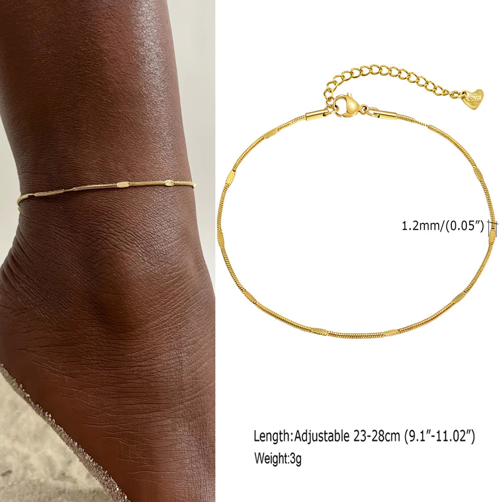 Elariah Gold Plated Stainless Steel Heart Anklet for Women – Adjustable Delicate Heart Chain Anklet Bracelet