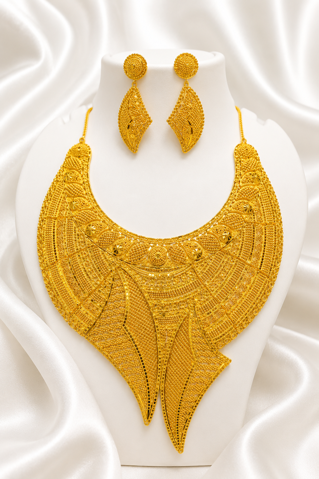 00939 - Collier - Plaqué Or 2 Grammes